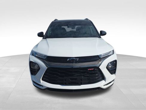 Used 2023 Chevrolet TrailBlazer RS w/ Convenience Package FWD image 9
