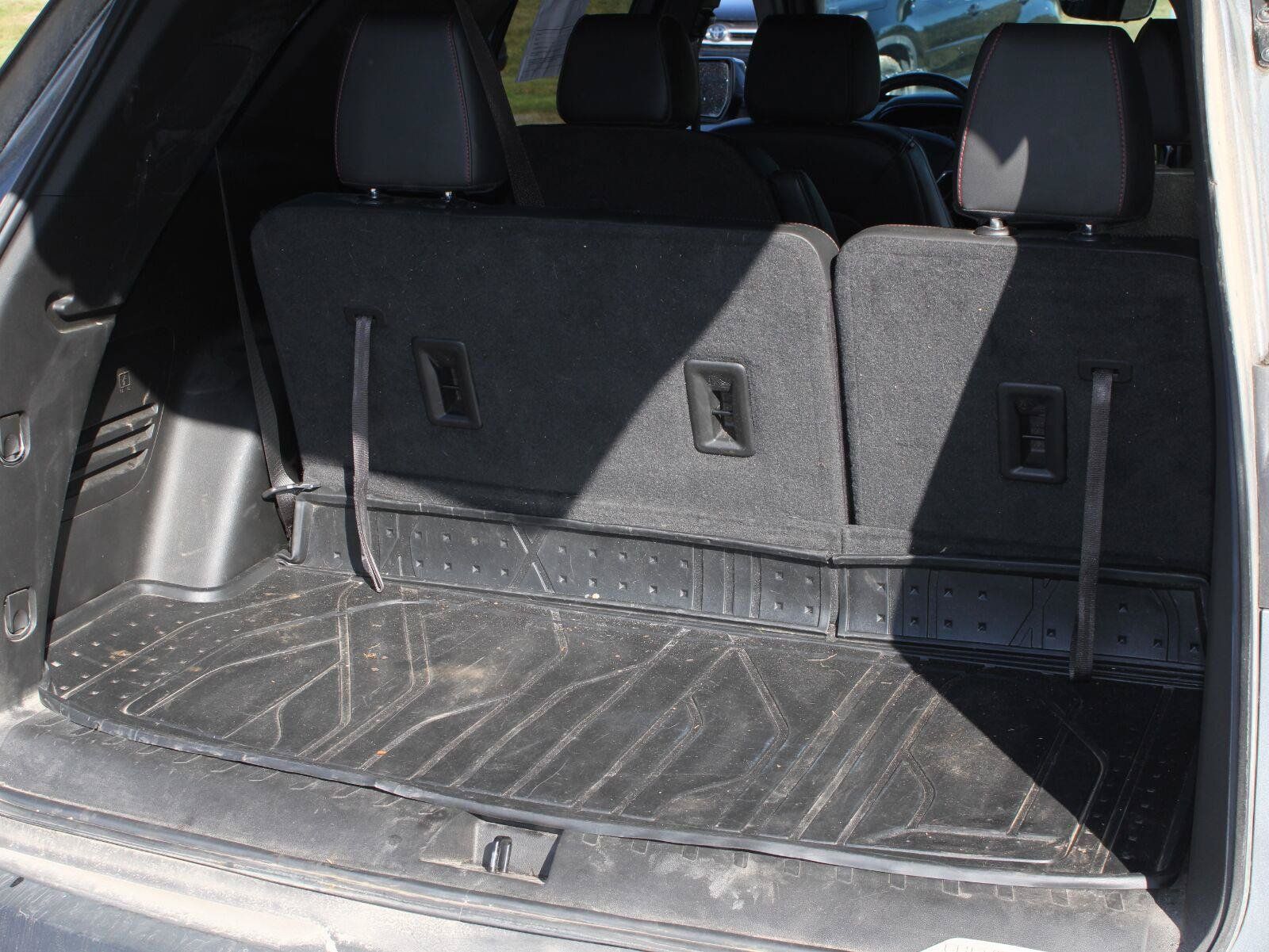 Used 2023 Chevrolet Traverse RS AWD/4WD image 7