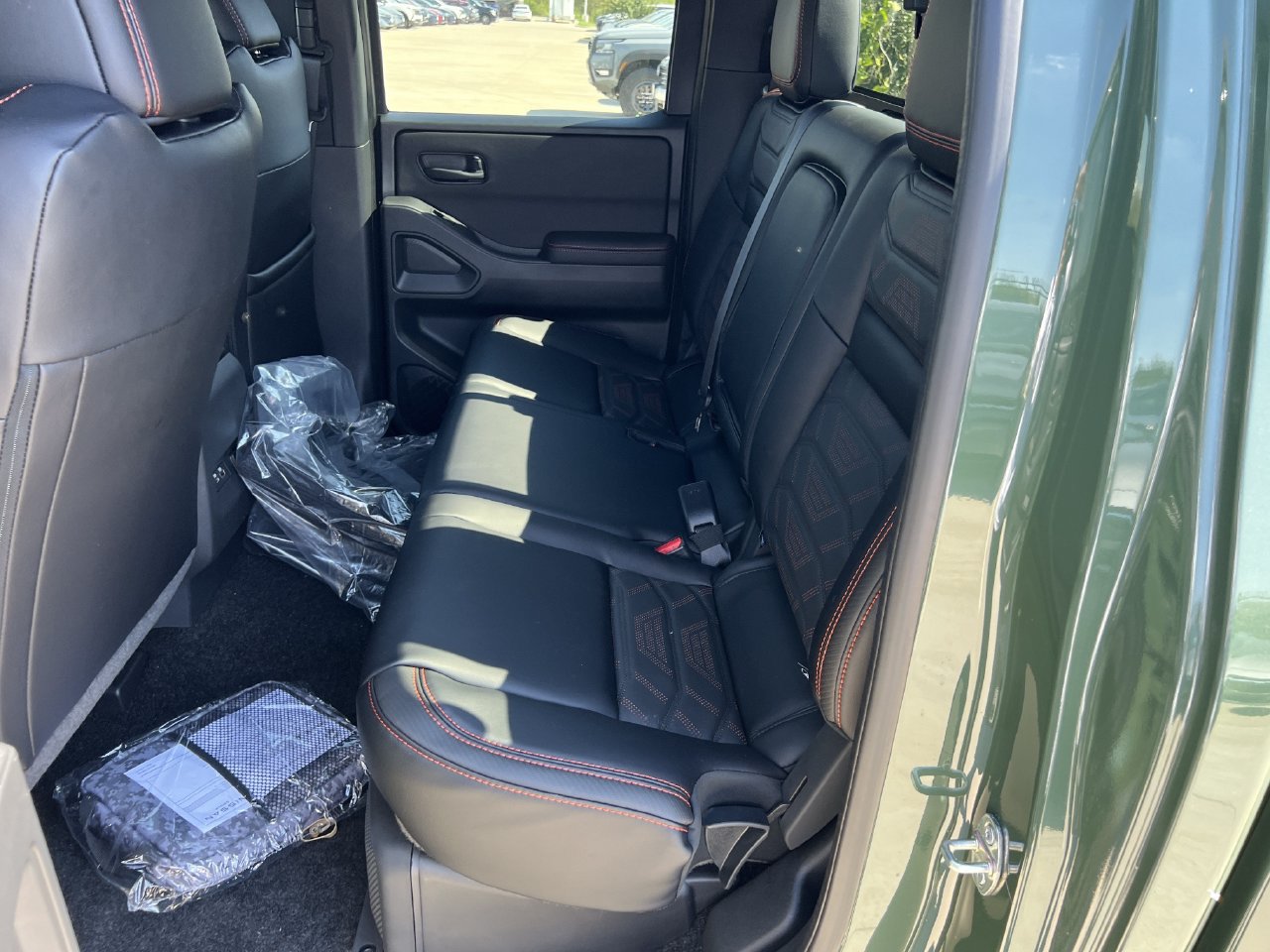 New 2027 Nissan Frontier PRO-4X AWD/4WD image 17