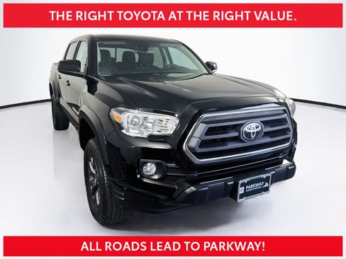 Certified 2023 Toyota Tacoma SR5 AWD/4WD image 1