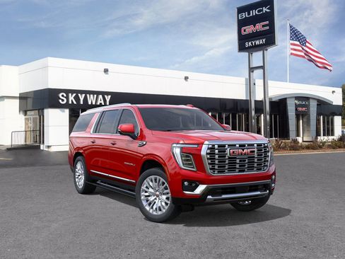 New 2026 GMC Yukon XL Denali w/ Sun & Power Step Package AWD/4WD image 37