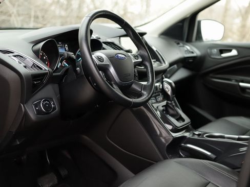 Used 2014 Ford Escape Titanium w/ Equipment Group 401A image 9