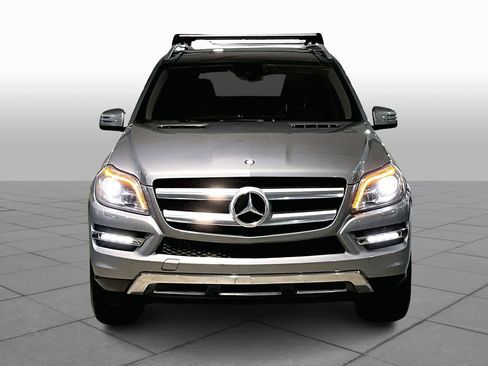 Used 2016 Mercedes-Benz GL 450 4MATIC image 3