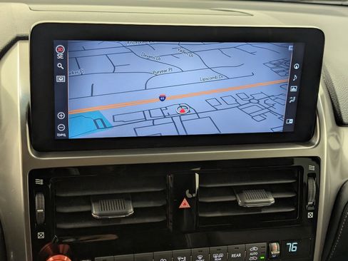 Used 2022 Lexus GX 460 Luxury w/ Accessory Package image 25