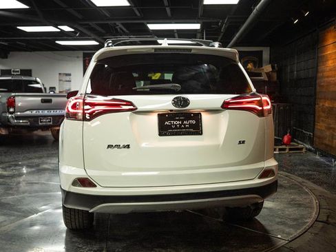 Used 2018 Toyota RAV4 SE w/ Power Extra Value Package image 6