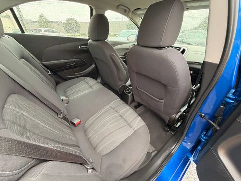 Used 2018 Chevrolet Sonic LT FWD image 22