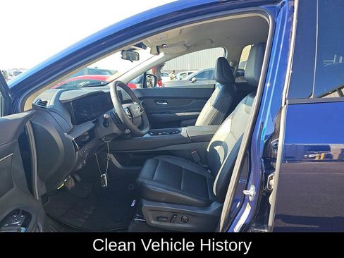 Used 2025 Nissan Murano SV AWD/4WD image 4