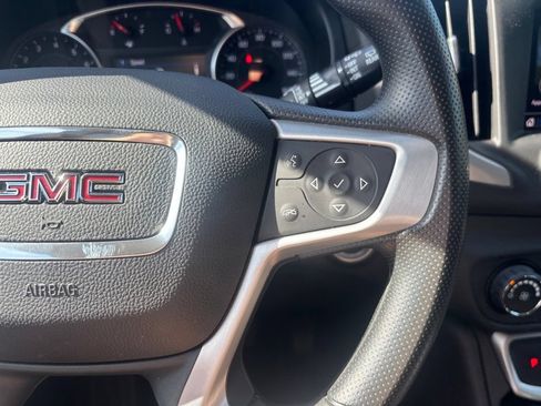 Used 2024 GMC Terrain SLE FWD image 27