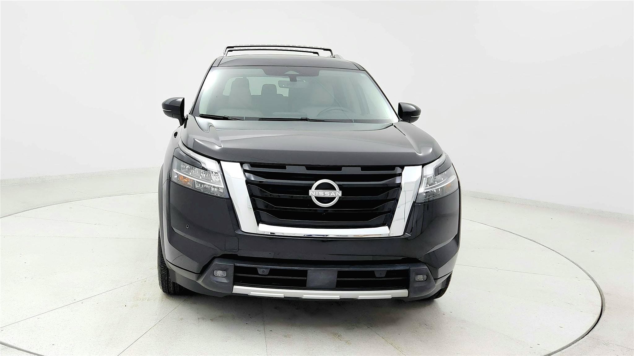 Used 2024 Nissan Pathfinder SL w/ Cargo Package FWD image 8