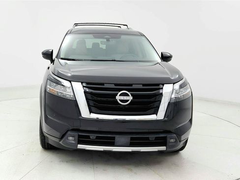 Used 2024 Nissan Pathfinder SL w/ Cargo Package FWD image 8