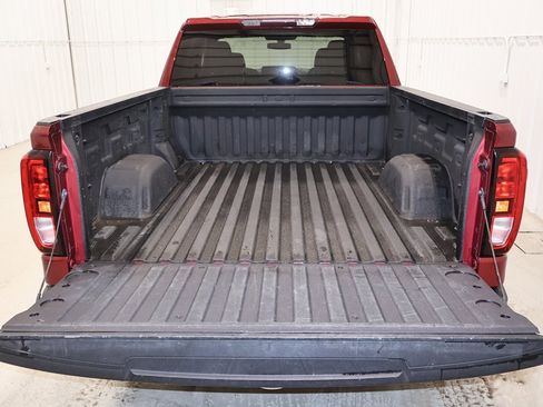 Used 2020 GMC Sierra 1500 SLE w/ SLE Value Package image 34