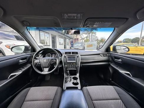 Used 2016 Toyota Camry LE FWD image 14