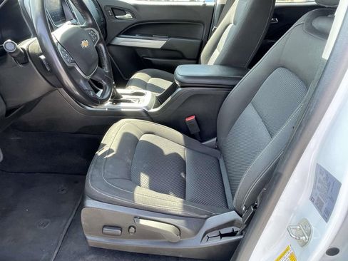 Used 2021 Chevrolet Colorado LT w/ Safety Package image 12