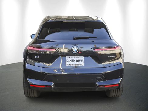 Used 2025 BMW iX xDrive50 image 5