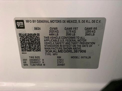 Used 2024 GMC Terrain SLE FWD image 31