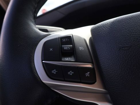 Certified 2022 Ford Explorer XLT AWD/4WD image 27