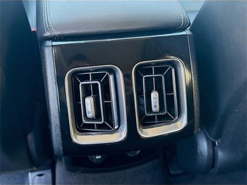 Used 2022 Kia Sorento SX image 24