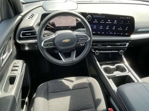 New 2026 Chevrolet Traverse LT FWD image 11