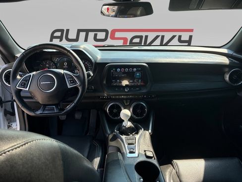 Used 2017 Chevrolet Camaro SS RWD image 18