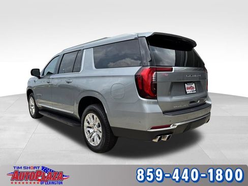 Used 2025 GMC Yukon XL Denali AWD/4WD image 2