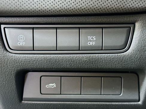 Used 2025 MAZDA CX-50 AWD 2.5 S w/ Premium Package image 17