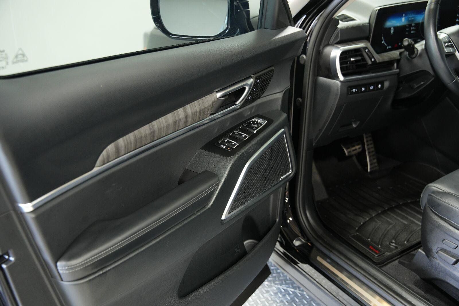 Used 2025 Kia Telluride SX AWD/4WD image 33