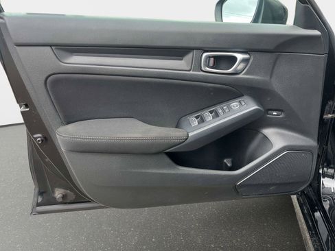 Used 2023 Honda Civic Sport image 17