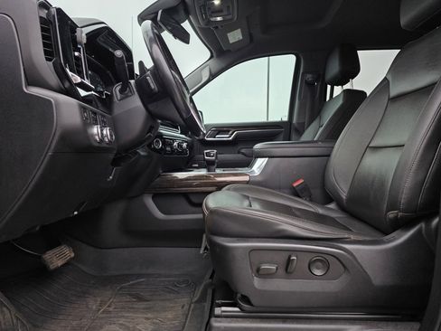 Used 2022 GMC Sierra 1500 Elevation w/ Elevation Premium Package image 11