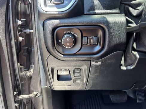 Used 2022 RAM 1500 Laramie w/ Laramie Southwest Edition AWD/4WD image 10