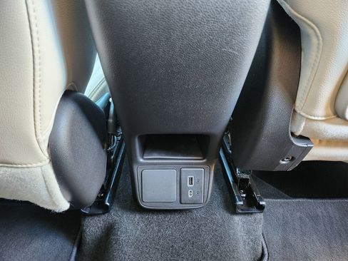 Used 2021 Buick Encore GX Select image 19