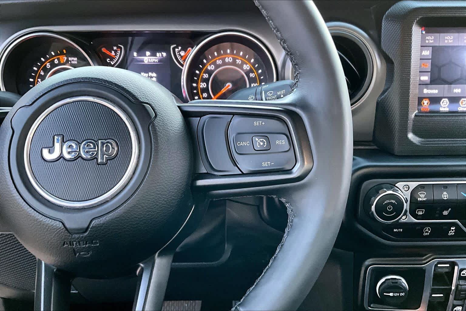 Used 2022 Jeep Gladiator Sport AWD/4WD image 20