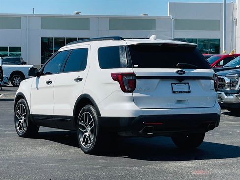 Used 2016 Ford Explorer Sport w/ Equipment Group 401A AWD/4WD image 5