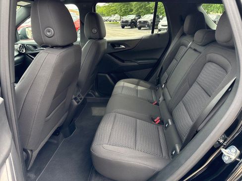 Used 2025 Chevrolet Equinox LT AWD/4WD image 24