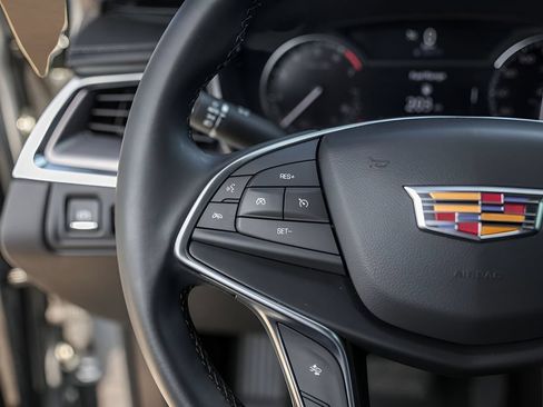 Used 2025 Cadillac XT5 Luxury w/ LPO, Floor Liner Package FWD image 14