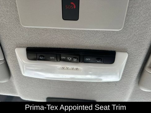 Used 2024 Nissan Kicks SR w/ SR Premium Package FWD image 21