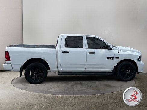 Used 2019 RAM 1500 Express w/ Wheel & Sound Group AWD/4WD image 8