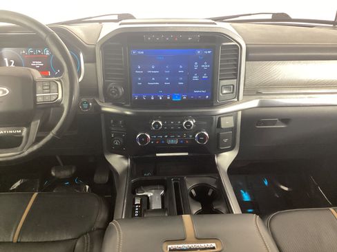 Used 2022 Ford F150 Platinum image 13