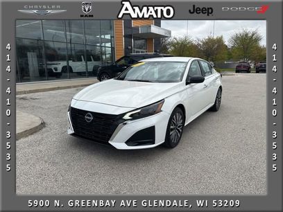 Used 2025 Nissan Altima 2.5 SV