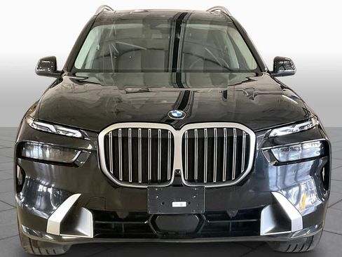 Used 2026 BMW X7 xDrive40i AWD/4WD image 3
