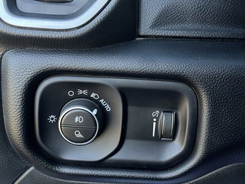 Used 2024 RAM 3500 Big Horn image 22