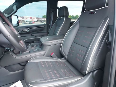 Used 2026 GMC Sierra 2500 AT4X AWD/4WD image 17