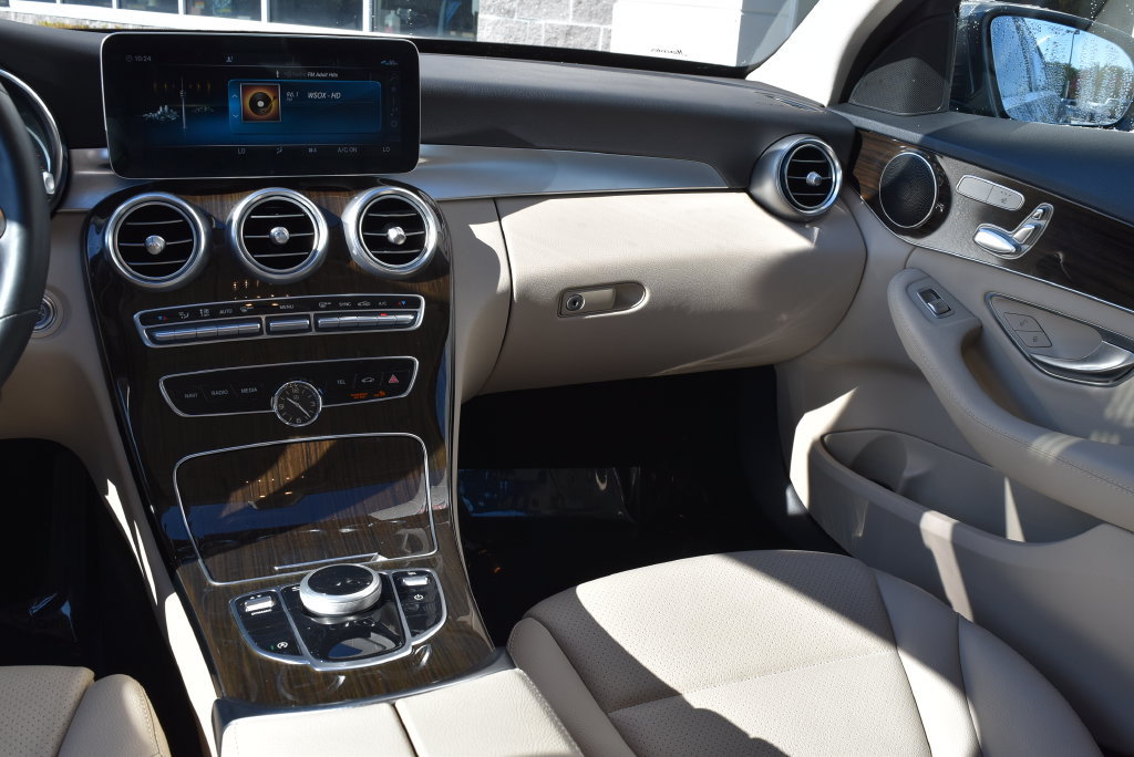 Used 2020 Mercedes-Benz C 300 4MATIC Sedan image 13