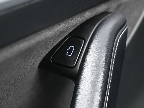 Used 2023 Tesla Model 3 Standard Range RWD image 15
