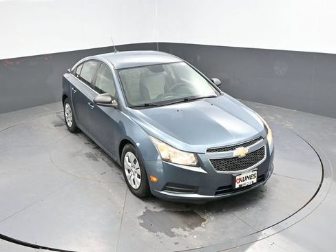 Used 2012 Chevrolet Cruze LS FWD image 31