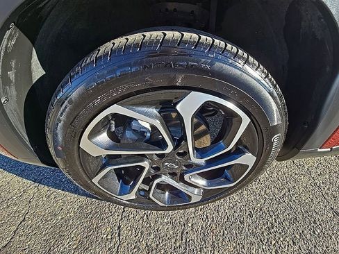 Used 2024 Chevrolet Trax RS w/ Sunroof Package image 33