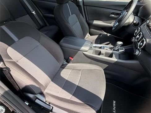 Used 2025 Nissan Sentra SV FWD image 29