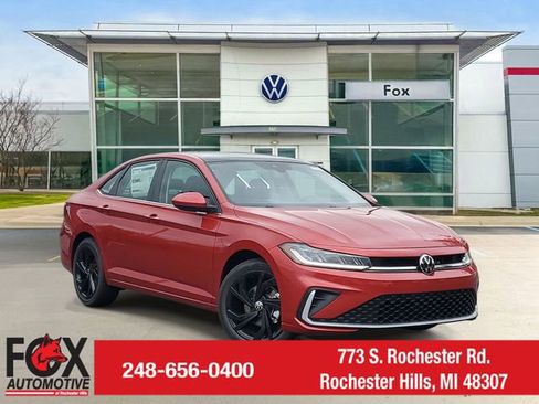 New 2025 Volkswagen Jetta SE image 1