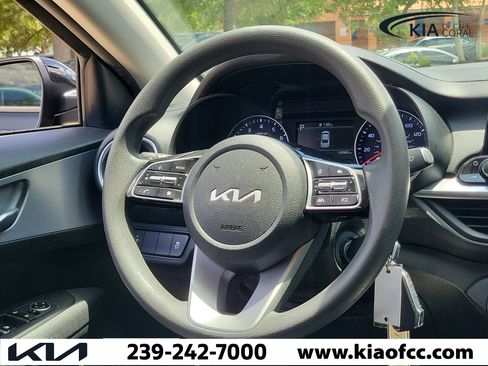 Certified 2023 Kia Forte LXS FWD image 17