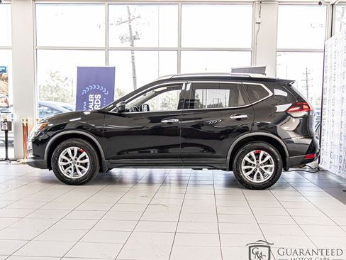 Used 2020 Nissan Rogue SV AWD/4WD image 6