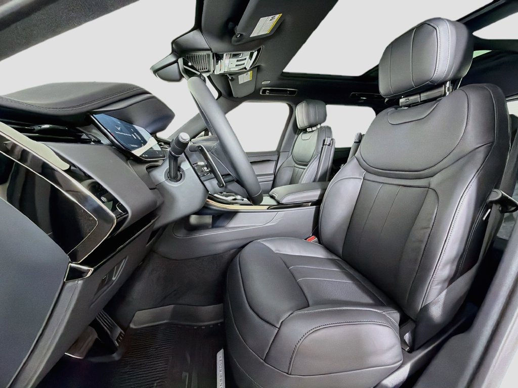 New 2027 Land Rover Range Rover Sport Dynamic SE AWD/4WD image 22